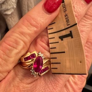 Beautiful Ruby 12k ring